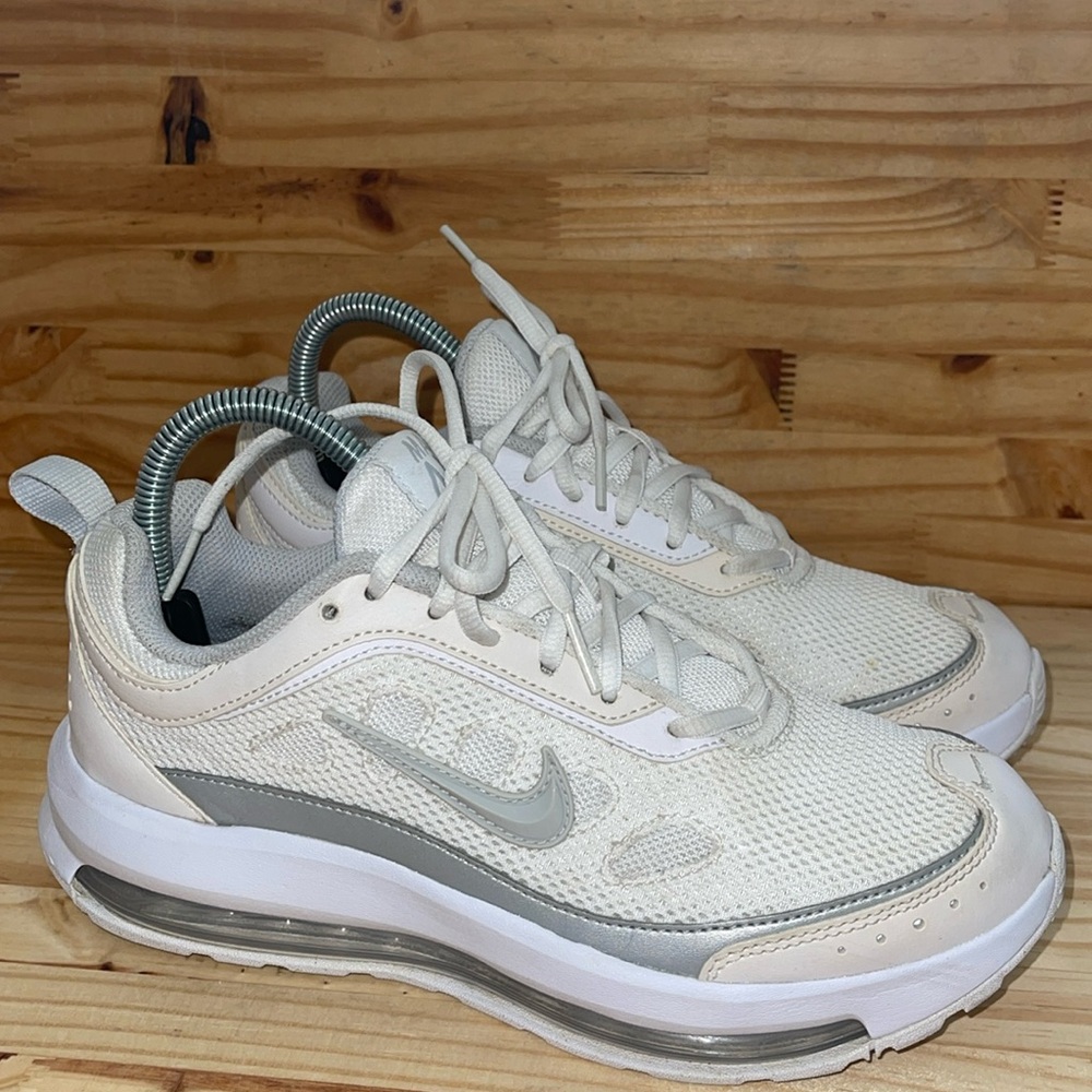 Nike Women’s Air Max AP White Platinum Size 8